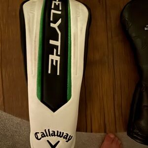 Callaway White and Green Golf Headcover